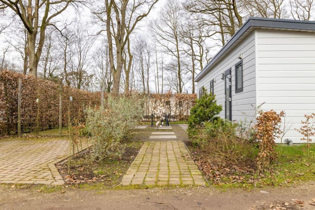 Gezellig Modern Chalet Midden Op De Veluwe Epe Esterno foto