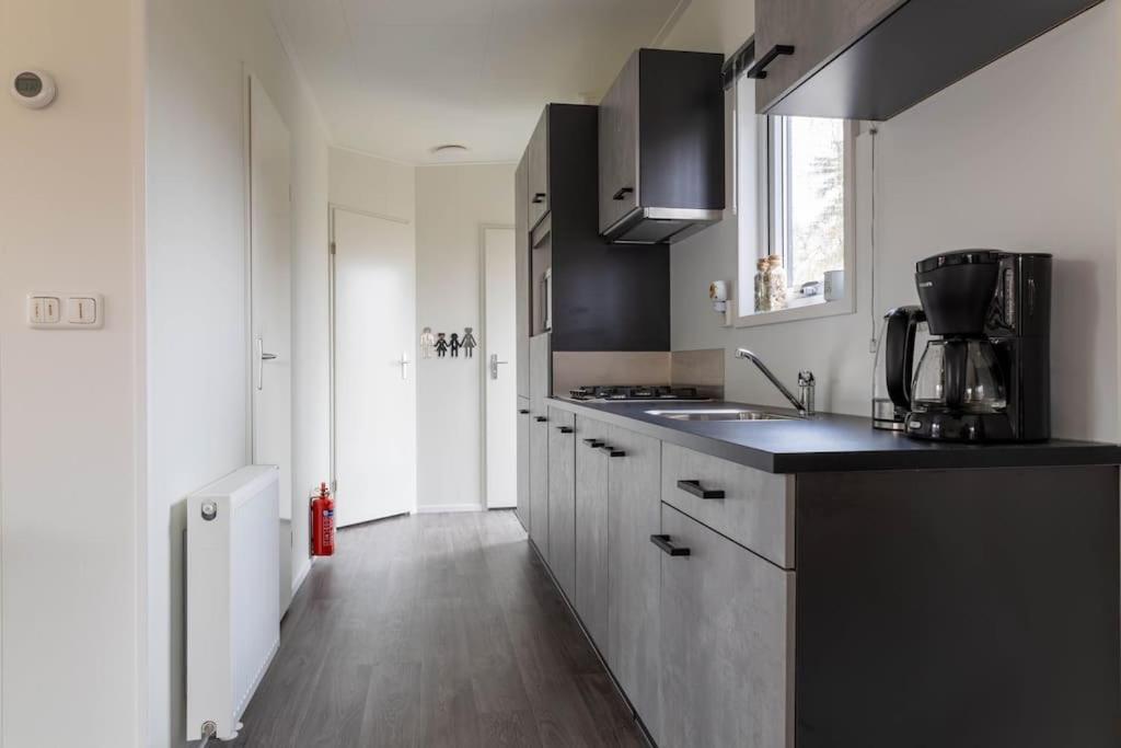Gezellig Modern Chalet Midden Op De Veluwe Epe Esterno foto